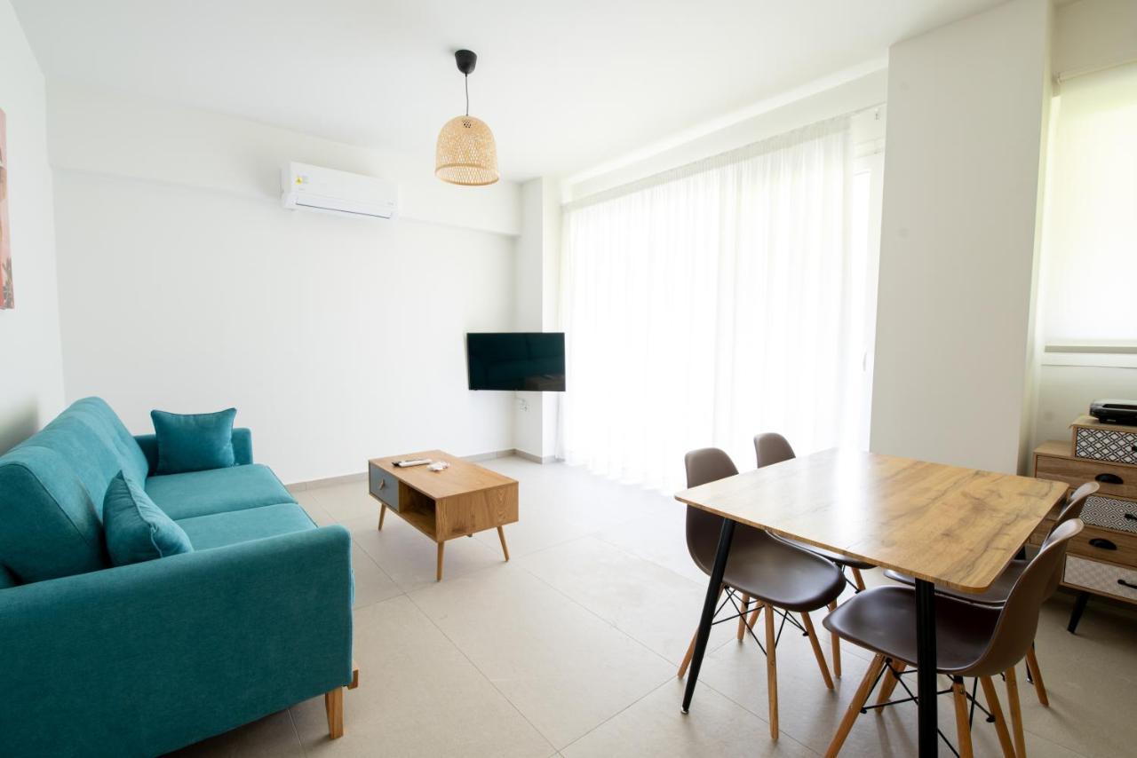 Ennea Suites-Storm Suite Flámbouras Buitenkant foto